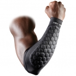 Бандажи на предплечья с защитой McDavid 651T HexPad forearm pad (пара)